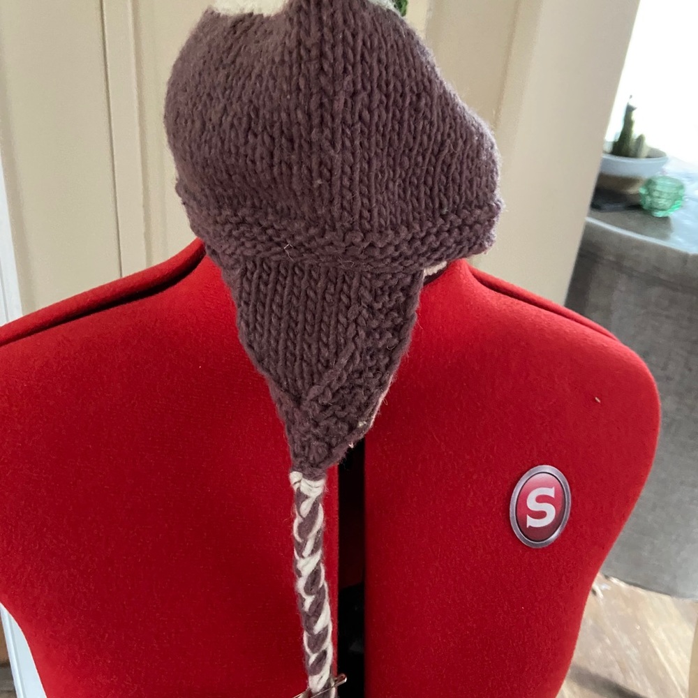 Winter hat - Picture 2 of 4